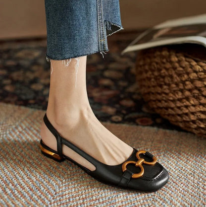 BUCKLE SANDALS – STYLE MEETS COMFORT!