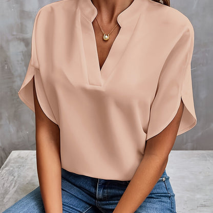 RELAXED V-NECK BLOUSE – CASUAL ELEGANCE WITH A COMFORTABLE FIT!